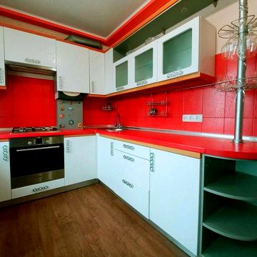 Продам двухкомнатную квартиру с ремонтом техникой мебелью