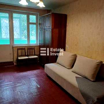 Продам 1 кімн. квартиру на вул. Ахсарова, 17.