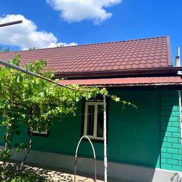 Продам приватизований будинок з землею  м. Глобино