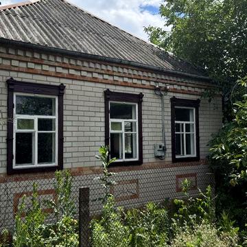 Продаж будинку Орлівщина , центр села , гараж , гарна  тиха вулиця.