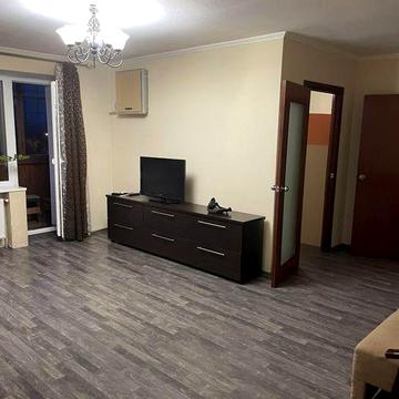 Сдам 3хком. на Янтарной,4/9эт.с ремонтом, 15000гр