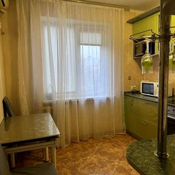 Сдача  зх комнатная квартира