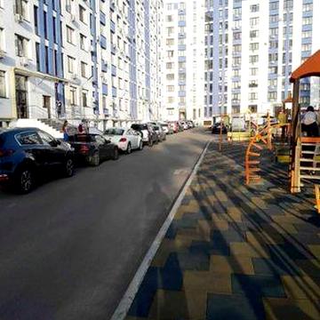 Предлагаю вашему вниманию однокомнатную квартиру возле метро,, Славути