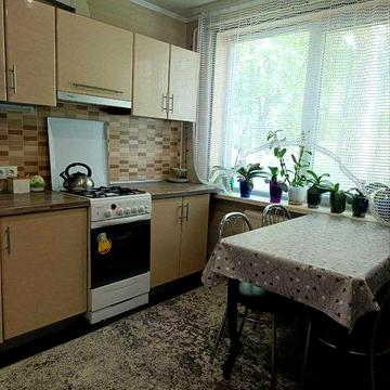 Продам 3-кімнатну квартиру+ меблі