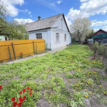Частина цегляного газифікованого будинку в Квасилові.