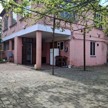 Будинок з річкою на 75 сотках землі