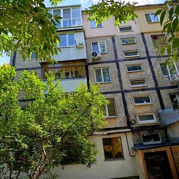 Продам 2х кім. на пр. Олександра Поля (р-он Пилипа Орлика)