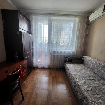 Продам 1 кімнатну квартиру в Краснопавліці,  мікрорайон, буд. 26.