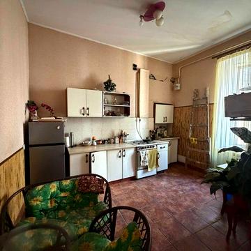 4-кімнатна квартира в самому серці Одеси - вул. Італійська/Грецька