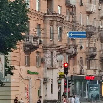 Оренда 3-х кімнатної королевської квартири в 2-х рівнях в Центрі міста Дніпро