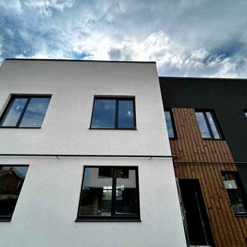 Готові до ремонту таунхауси біля «Калинової Слободи»
