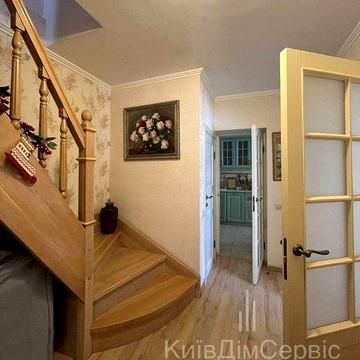Продаж двоповерхової квартири Антоновича 165 метро Либідська
