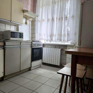 Продам 1-кімн.квартиру Печерський р-н Міхновського бульв. Либідська DT