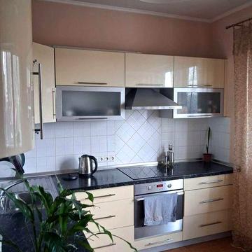 Продаж 2х кімнатної квартири з ремонтом 87 к.м. ЖК Мега-Сіті Харківське шосе 19а