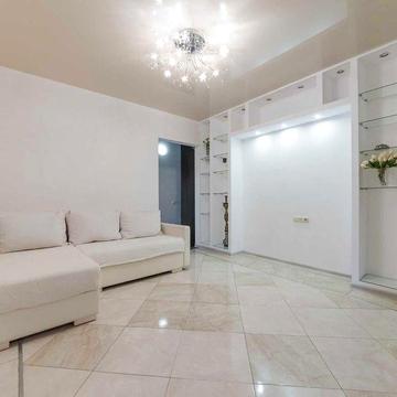 Продаж 3 кімнатної квартири метро Позняки Олени Пчілки 4