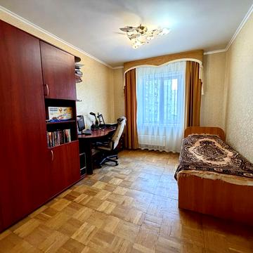 Продаж  3-х кімнатної квартири в центрі міста ЦУМ
