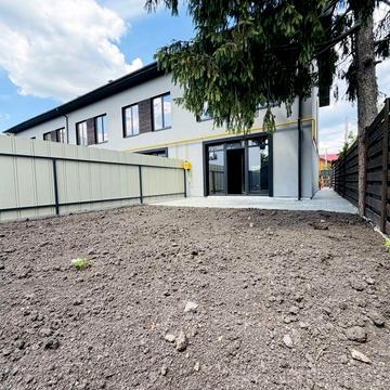 БЕЗ КОМІСІЇ, прямий продаж від забудовника, кутовий таун, вул. Ураїнська