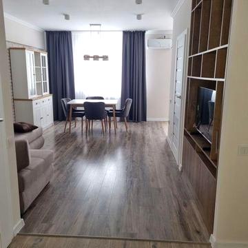 Продаж 1км великої 48м2,центр Височана