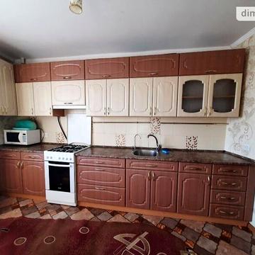 Довгострокова оренда 3к Квартира Незалежності (Леніна) вулиця