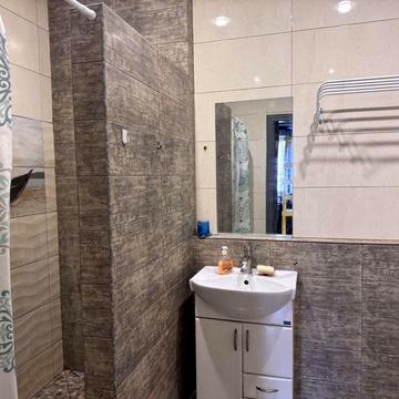 ЗДАНИЙ! Будинок 2 кімн, свій двір, Гатне, оренда