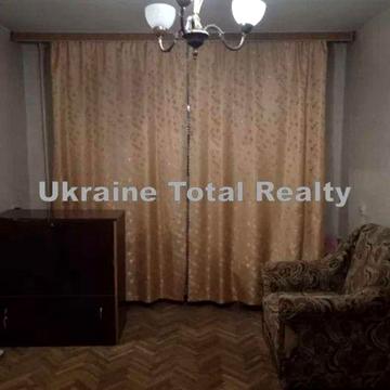 ВІДРАДНИЙ МАСИВ! 2 кімнатна квартира під ремонт! Бульвар Гавела 83-В