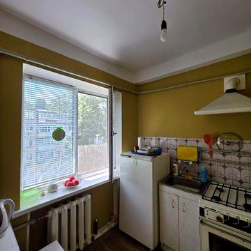 Продам 2 комн. квартиру на Черемушках