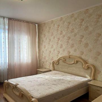 Здам гарну і простору 3 кім.кв. по вул.Симоненка 4!