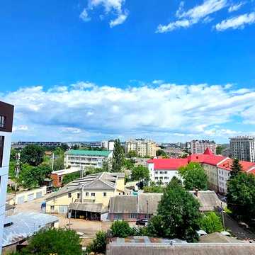 Видова 2кімнатна квартира біля міського озера! Центр