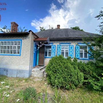 Компактне житло для невеликої родини/ Крюків