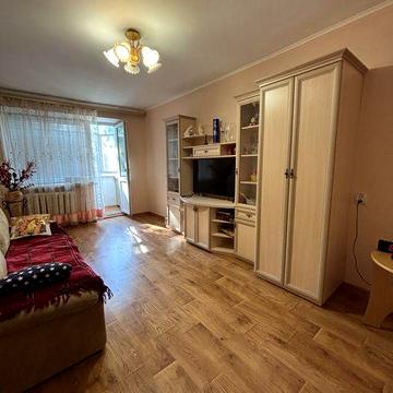3 х кімнатна Квартира. Нагірна частина міста.  зуп. Водоканал.