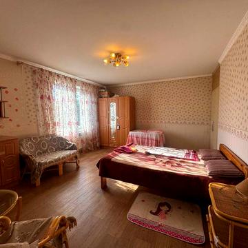 Продаж капітального будинку біля моря в Царському Селі-1 7 соток 3 спальні, кухня-вітальня 38 м², гараж, лазня, сад, повний пакет документів