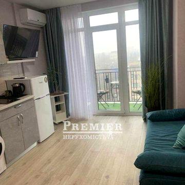 Квартира з ремонтом біля моря, парк Перемоги, клубний будинок