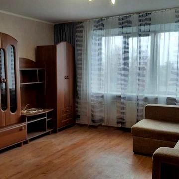 Продаж 1к,кв, площа 700-річчя, б. Шевченка