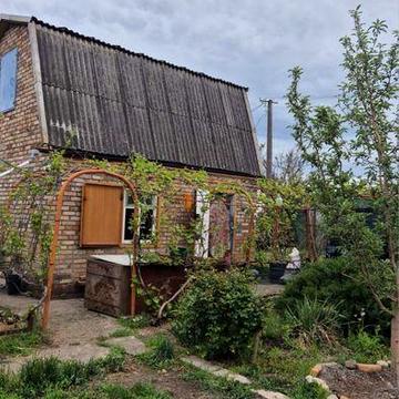 Продам  дачу ( цену знижено )  Сергеевское 1 ! 5 минут от Даманского