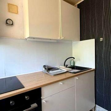 Оренда 2-кімнатної квартири в центрі міста.