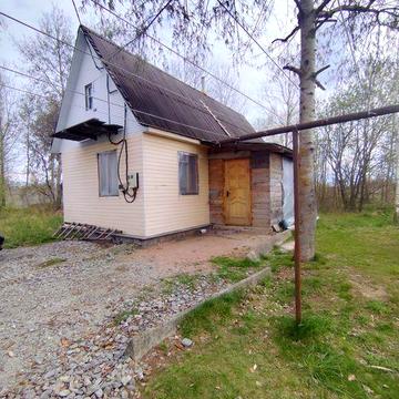 Продаж будинку передмістя