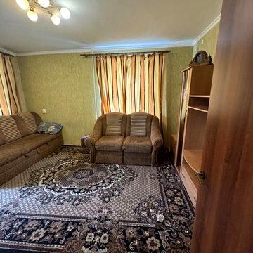 Оренда трикімнатної у центрі міста
