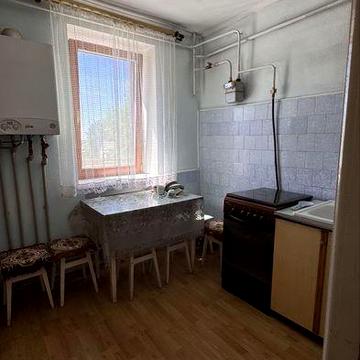 Продаж 2-х кімн ЦЕНТР в Камінь-Каширський є МісЦе під ПідВАл ТОРГ  44990$