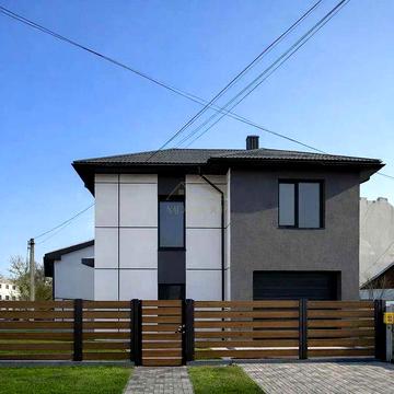 Продається готовий будинок в центрі Івано-Франкіська