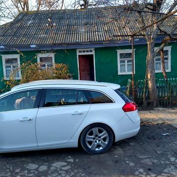 Продам камяний будинок.