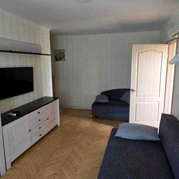 оренда 2-кім.квартири, поруч Соломянський ринок, траспортна розв"язка довгостроково ІВ