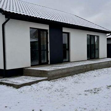 ГАЗ під двором, Будинок вул. Розумовського, 103м2