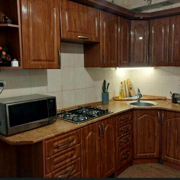 Продаж 2 поверхового будинку біля лісу