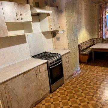 Продам 3ком. квартиру з балконом 20кв.м пр. Яр. Мудрого (Глушко)