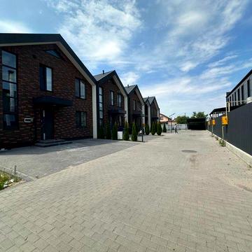 Продаж таунхауса в Агрономічному