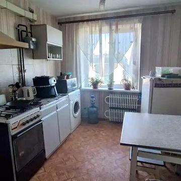 Продам простору 3-к квартиру вул. Кожемяки пр-т Слобожанський
