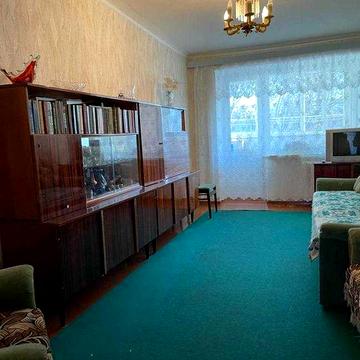 продам трехкомнатную квартиру на Алмазном