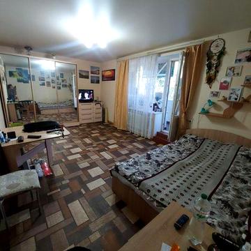 Продам 1 кімнатну квартиру в районі Черемушек.(745-826)