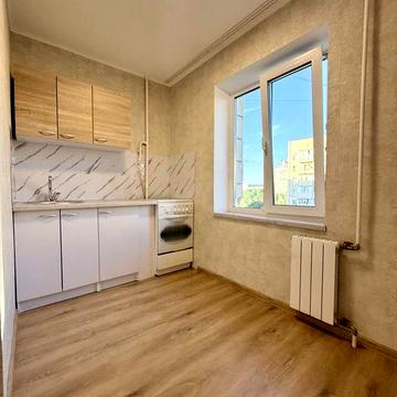 Продаж 1-кімнатної квартири  Дарницький район , Харківське шосе