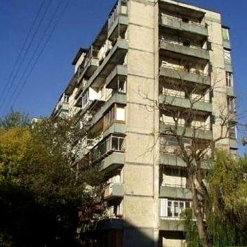 Продам однокомнатную в Оболонском